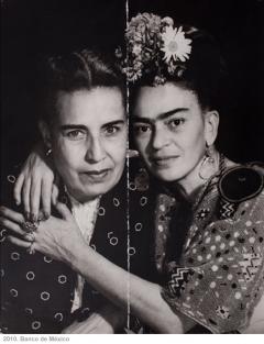 Frida Kahlo: Her Photos