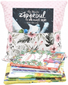 Set pernuta cu buzunar pentru carti si paturica "Gradina de trandafiri" - Roz