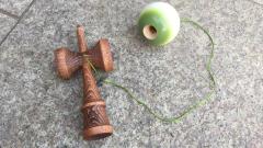 Joc de indemanare - Sweets Kendama - Combo Mossy