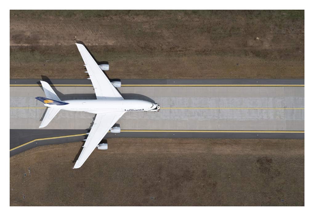アート・デザイン・音楽 Aerial Observations on Airports tomhegen