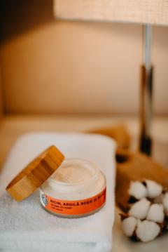 Spuma de corp - Ricin, Argila rosie si Roinita