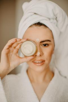 Crema pentru ten mixt, gras, acneic - Uniform Beauty