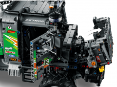 LEGO Technic - 4x4 Mercedes-Benz Zetros Trial Truck (42129)