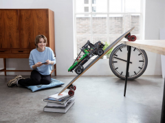 LEGO Technic - 4x4 Mercedes-Benz Zetros Trial Truck (42129)