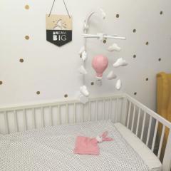 Jucarie bebelusi - BABY Carusel Patut Balon cu aer cald Zambete roz