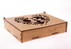 Cutie lemn - Baiat + fata, vopsita 16x12.5x3.5cm