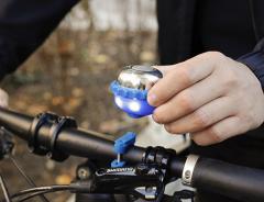 Clopotel si lanterna pentru bicicleta 2 in 1 - blue