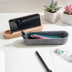 Penar cu suport pentru telefon - Felt Pencil Case