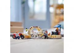  LEGO Jurassic World - Urmarirea Lui Atrociraptor (76945)