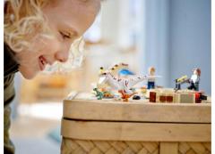  LEGO Jurassic World - Urmarirea Lui Atrociraptor (76945)