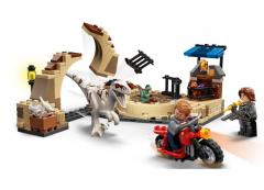  LEGO Jurassic World - Urmarirea Lui Atrociraptor (76945)