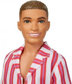 Papusa - Barbie - 60 Years Of Ken: Ken cu pantaloni rosii