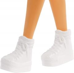 Papusa - Barbie Fashionista cu parul blond si rochita sport