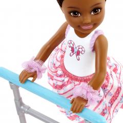 Set de joaca spargatorul de nuci - Papusa Barbie Chelsea Bruneta