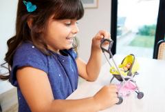 Set Barbie Skipper Babysitters Carucior Galben Cu Bebelus