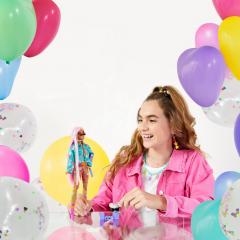 Papusa - Barbie Extra - Style codite impletite