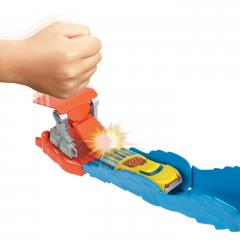 Hot Wheels City - Pista inamicilor - Benzinarie