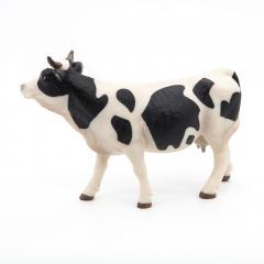 Figurina - Farmyard Friends - Black and White Cow