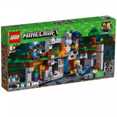 LEGO Minecraft - Aventurile din Bedrock (21147)