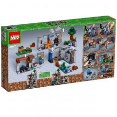 LEGO Minecraft - Aventurile din Bedrock (21147)