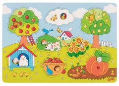 Puzzle cu fundal - In Gradina