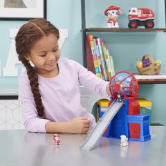 PATRULA CATELUSILOR TURNUL DIN ORAS