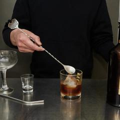 Lingurita cu strecuratoare pentru cocktail - Spoon Strainer