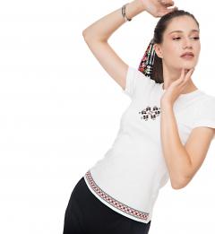 Tricou alb - Broderie fucsia neon si negru - Marimea S - Model 1