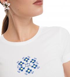 Tricou alb - Broderie frontala galben neon si albastru electric - Marimea XS - Model 1