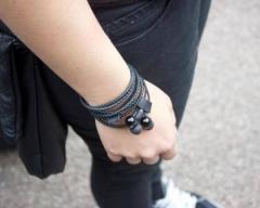 Casti - Wraps Wristband, Premium Black Leather