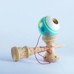 Joc de indemanare -  Krom Kendama - Slaydawg Maple 6 Year Bday