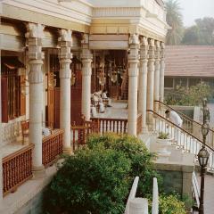 Parsi. From Persia to Bombay