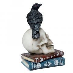 Decoratiune - Crow Standing on Skull and Books