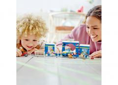 LEGO City - Police Station Chase (60370)