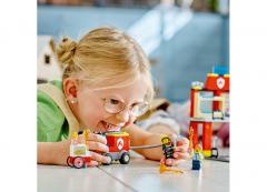 LEGO City - Fire Station and Fire Truck (60375)