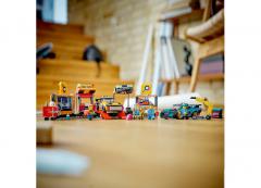 LEGO City - Custom Car Garage (60389)