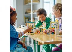 LEGO Friends - Heartlake International School (41731)