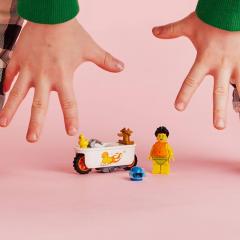 LEGO® City Stuntz 60333 - Motocicleta de cascadorii cu cada, 14 piese