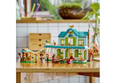 LEGO Friends  41730 - Casa lui Autumn, 853 piese