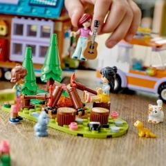 LEGO Friends (41735) - Casuta mobila, 741 piese