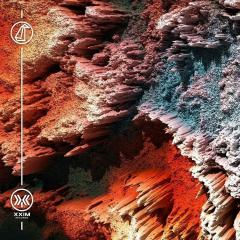 Between Two Waves (Clear Vinyl)