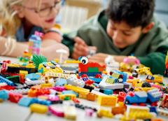 LEGO Classic - 90 Years of Play (11021)