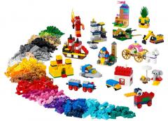 LEGO Classic - 90 Years of Play (11021)