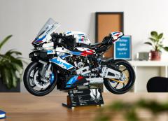 LEGO 42130 - Technic  - BMW M 1000 RR, 1920 piese
