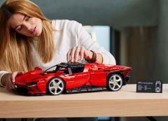 LEGO Technic - Ferrari Daytona SP3 (42143)