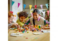 LEGO Classic - Creative Party Box (11029)