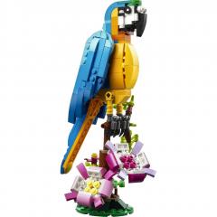 LEGO Creator - Exotic Parrot (31136)