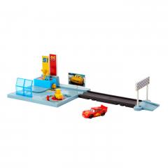 Set de joaca - Disney Cars On The Road - Dinoco Rusteze Racing Center