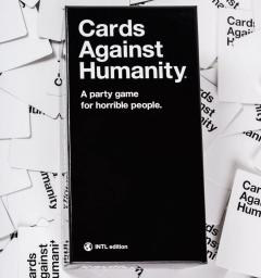 Joc - Cards Against Humanity 2.0