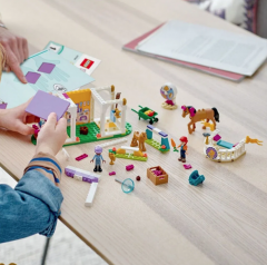 LEGO Friends - Dresaj pentru cai [41746]